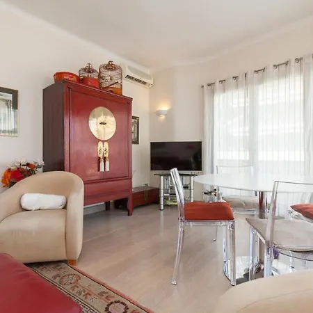 2-br In Center * Cannes